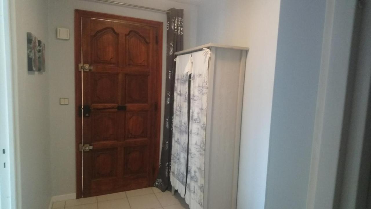 Hotel Logement Dans Une Pinede A Lambesc Exteriér fotografie