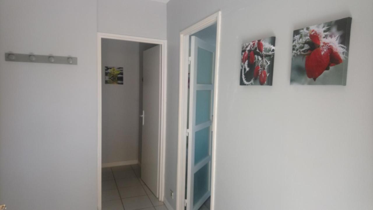 Hotel Logement Dans Une Pinede A Lambesc Exteriér fotografie